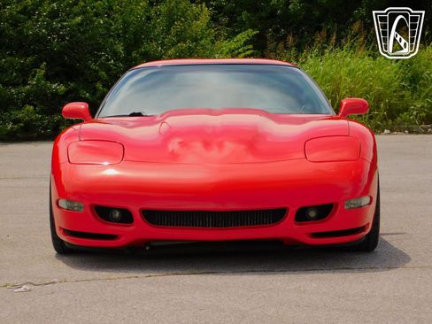 Used 1999 Chevrolet Corvette Coupe w/ Memory Pkg image 39