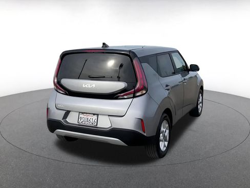 Used 2025 Kia Soul LX w/ LX Technology Package image 14