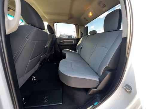 Used 2021 RAM 1500 Classic SLT image 21