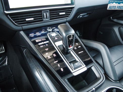 Used 2019 Porsche Cayenne S AWD/4WD image 16