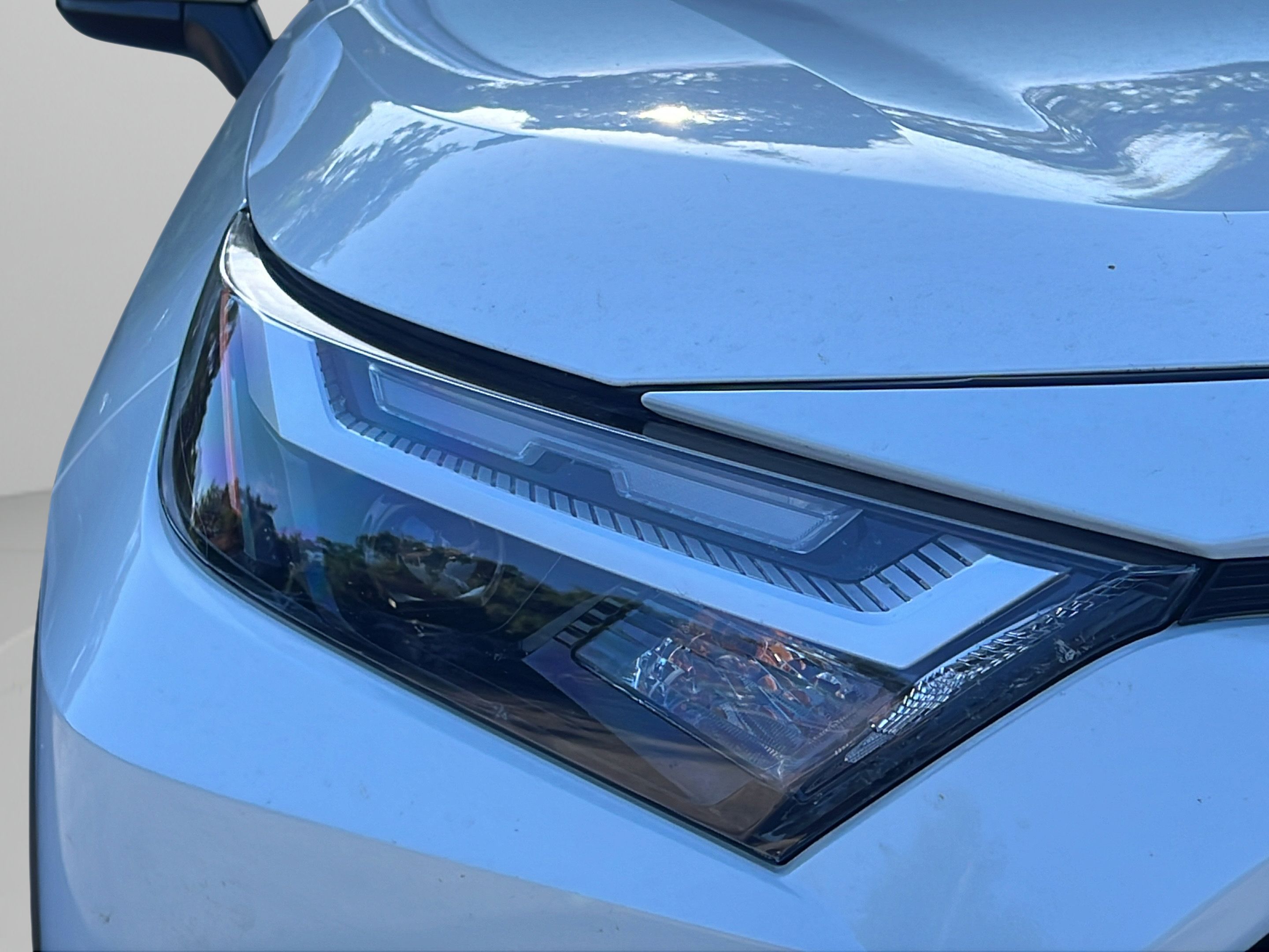 Used 2022 Toyota RAV4 XLE Premium AWD/4WD image 9