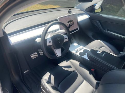 Used 2022 Tesla Model Y Performance AWD/4WD image 11