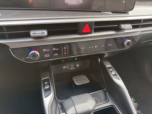 New 2026 Kia Sorento X-Line EX AWD/4WD image 16