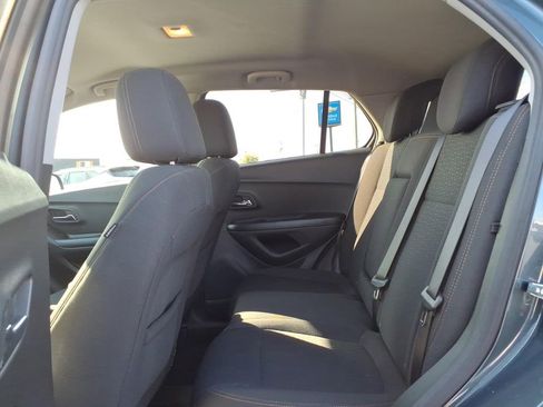 Used 2022 Chevrolet Trax LS w/ Tint and Cruise Package image 14