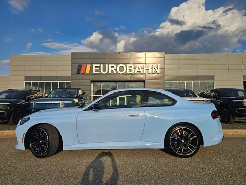 Used 2026 BMW M240i xDrive Coupe AWD/4WD image 2