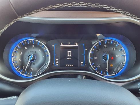 Used 2023 Chrysler Voyager LX image 26