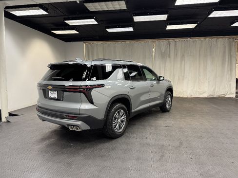 New 2026 Chevrolet Traverse LT w/ LPO, Floor Liner Package image 5