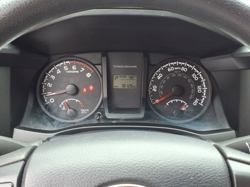 Used 2016 Toyota Tacoma SR w/ SR Convenience Package image 19