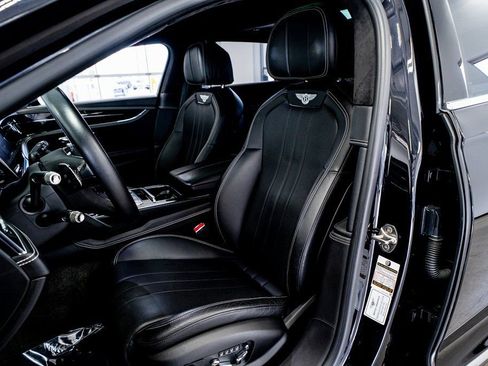 Used 2021 Bentley Flying Spur W12 image 39