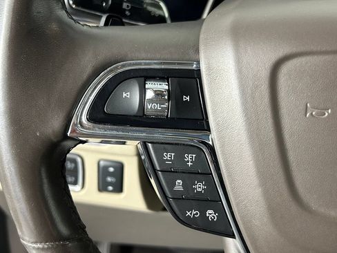 Used 2023 Lincoln Navigator L Reserve AWD/4WD image 30