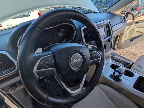 Used 2015 Jeep Grand Cherokee Laredo w/ Quick Order Package 23E RWD image 10