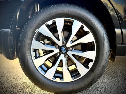 Used 2016 Subaru Outback 2.5i Limited AWD/4WD image 17