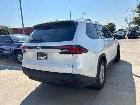 Used 2026 Toyota Grand Highlander AWD image 2