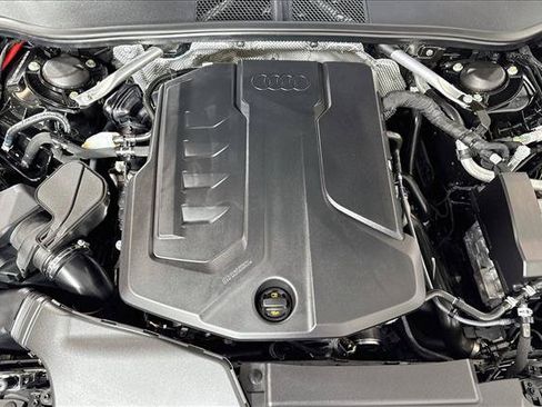 Used 2025 Audi A5 2.0T Premium w/ 19" Wheel Package AWD/4WD image 27