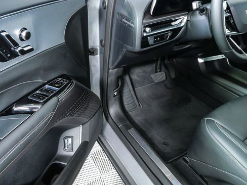 Certified 2024 Cadillac Lyriq Tech RWD image 7