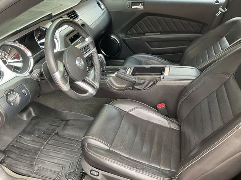 Used 2014 Ford Mustang Premium w/ Equipment Group 202A RWD image 19