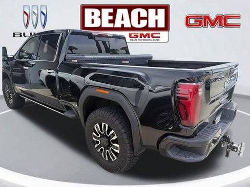 Used 2026 GMC Sierra 2500 Denali Ultimate AWD/4WD image 2