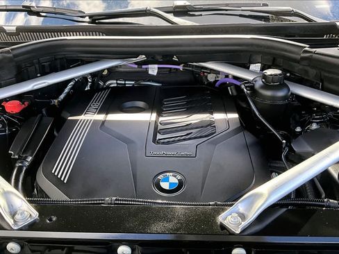 Used 2021 BMW X5 sDrive40i w/ M Sport Package RWD image 31