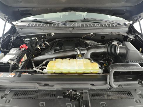 Used 2019 Ford Expedition Platinum image 6