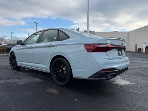 Used 2025 Volkswagen Jetta GLI Autobahn image 3