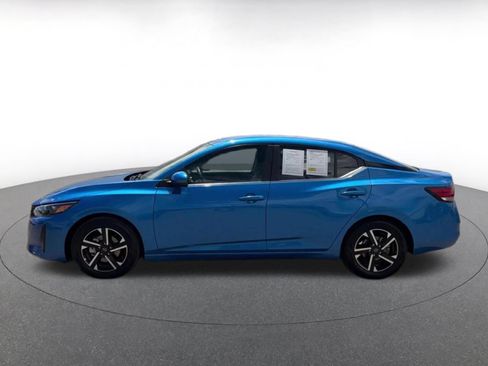 Used 2025 Nissan Sentra SV FWD image 8