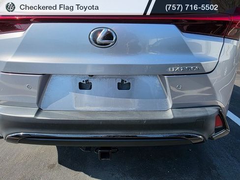 Used 2023 Lexus UX 250h F Sport image 7