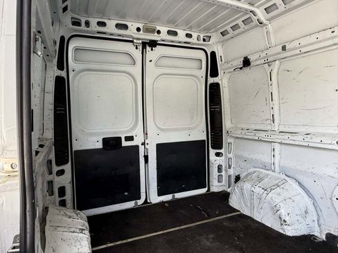 Used 2021 RAM ProMaster 2500 w/ Convenience Group image 21