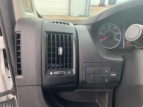 Used 2021 RAM ProMaster 1500 image 17