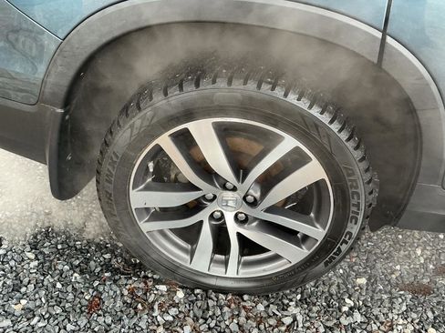 Used 2018 Honda Pilot Touring image 28