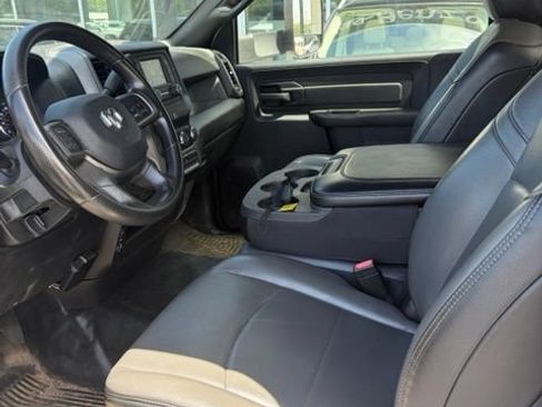 Used 2022 RAM 5500 Tradesman RWD image 5