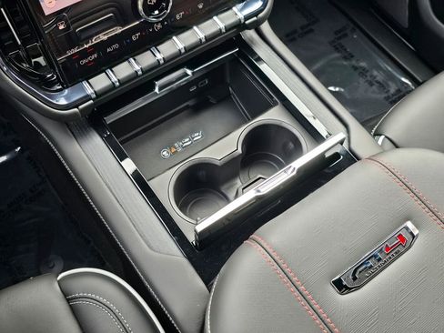 New 2026 GMC Yukon XL AT4 Ultimate AWD/4WD image 24