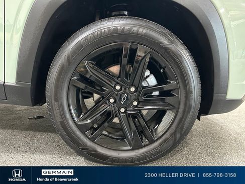 Used 2025 Chevrolet Trax ACTIV w/ Driver Confidence Package FWD image 12
