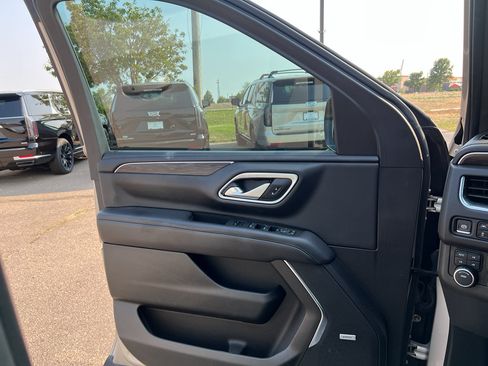 Used 2022 Chevrolet Tahoe Z71 AWD/4WD image 20