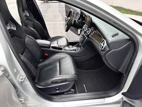 Used 2015 Mercedes-Benz GLA 45 AMG 4MATIC w/ Driver Assistance Package image 30