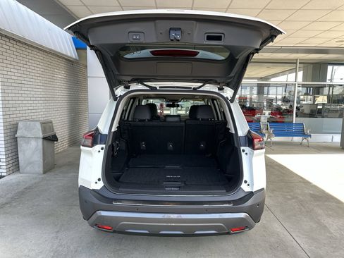 Used 2023 Nissan Rogue SL w/ SL Premium Package AWD/4WD image 26
