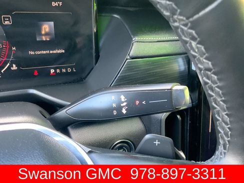 Certified 2025 GMC Acadia Elevation AWD/4WD image 16