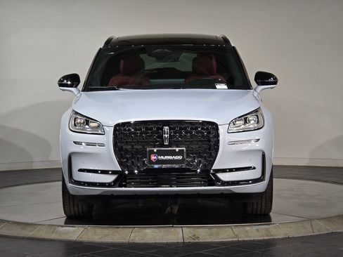 New 2025 Lincoln Corsair Reserve w/ Jet Appearance Package AWD/4WD image 10