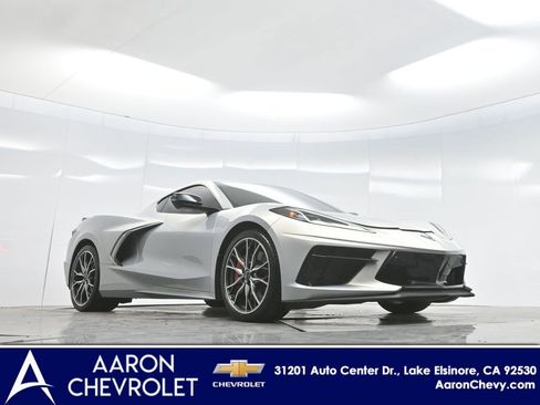 Used 2023 Chevrolet Corvette Stingray Preferred Cpe w/ Z51 Performance Package RWD image 2