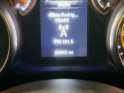 Used 2023 Jeep Wrangler Sport AWD/4WD image 8