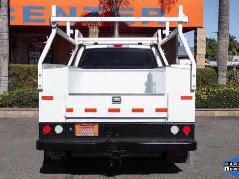 Used 2020 Ford F350 XL w/ Power Equipment Group image 9