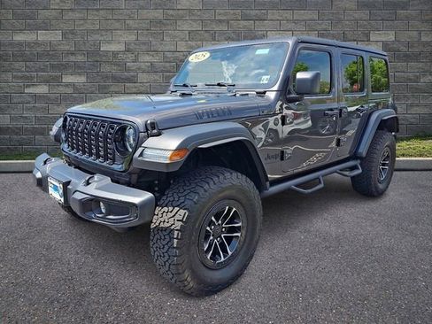 Used 2025 Jeep Wrangler Unlimited Sport AWD/4WD image 3