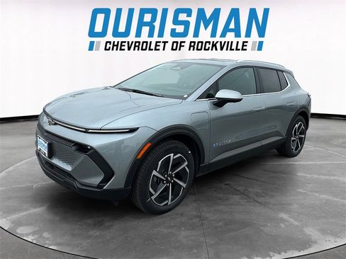 New 2026 Chevrolet Equinox EV LT image 2