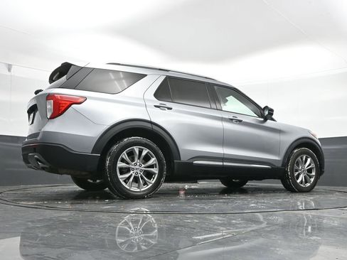 Used 2022 Ford Explorer Limited w/ Equipment Group 301A image 48