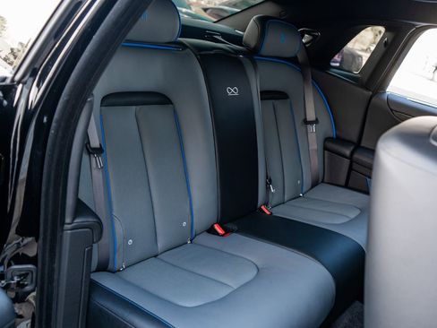 Used 2025 Rolls-Royce Ghost Black Badge image 41