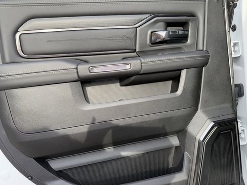 Used 2024 RAM 2500 Limited image 34