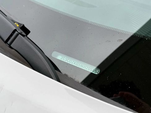 Used 2022 Dodge Challenger GT image 17