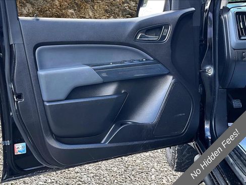 Used 2018 Chevrolet Colorado Z71 w/ Z71 Midnight Edition AWD/4WD image 14