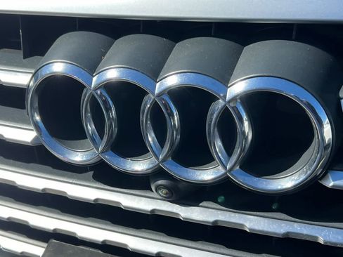 Used 2018 Audi Q7 3.0T Premium Plus w/ Premium Plus Package image 12