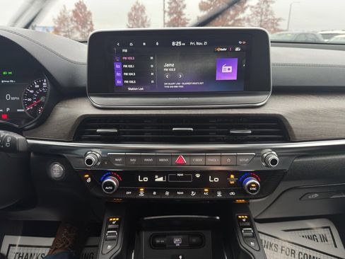 Used 2022 Kia Telluride SX w/ SX Prestige Package image 20