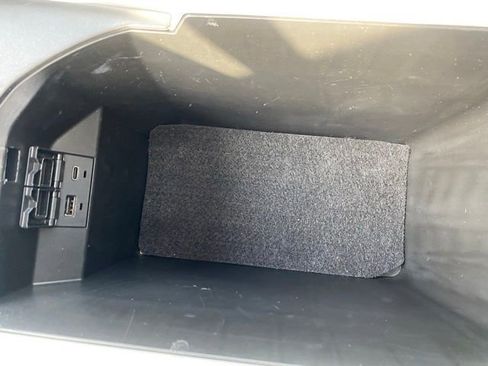 Used 2024 Toyota Camry SE w/ Audio Upgrade Package image 31